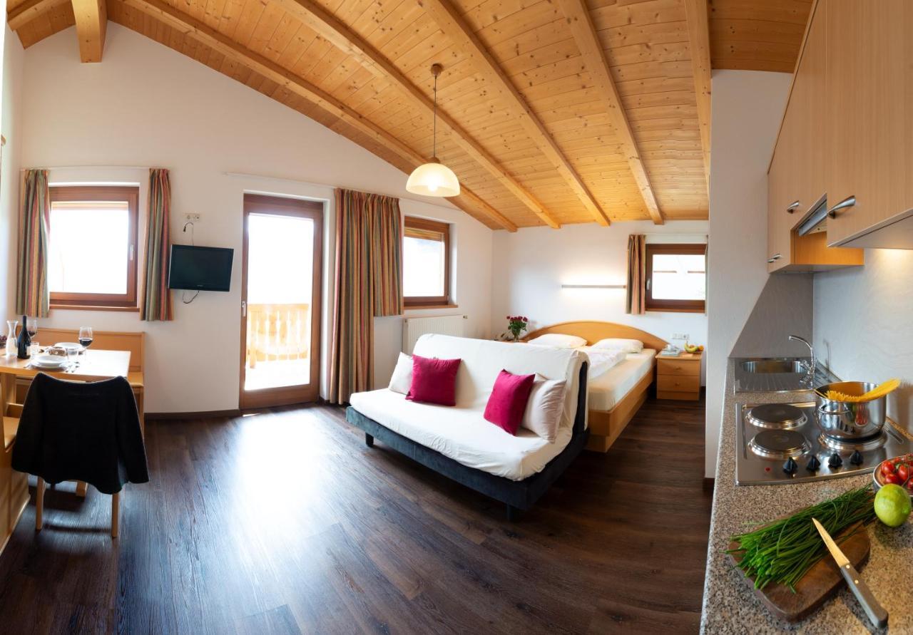 B & B Apartments Ortlerblick Sluderno Luaran gambar