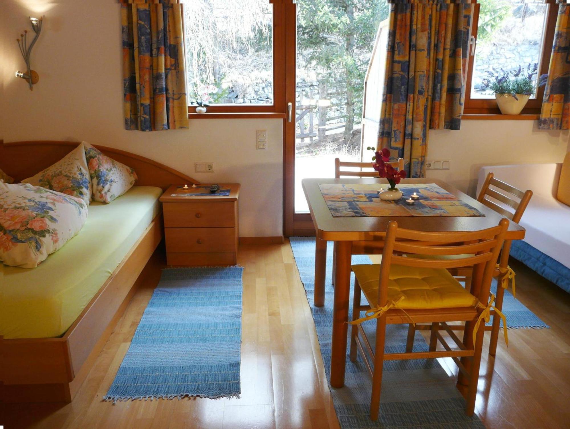 B & B Apartments Ortlerblick Sluderno Bilik gambar