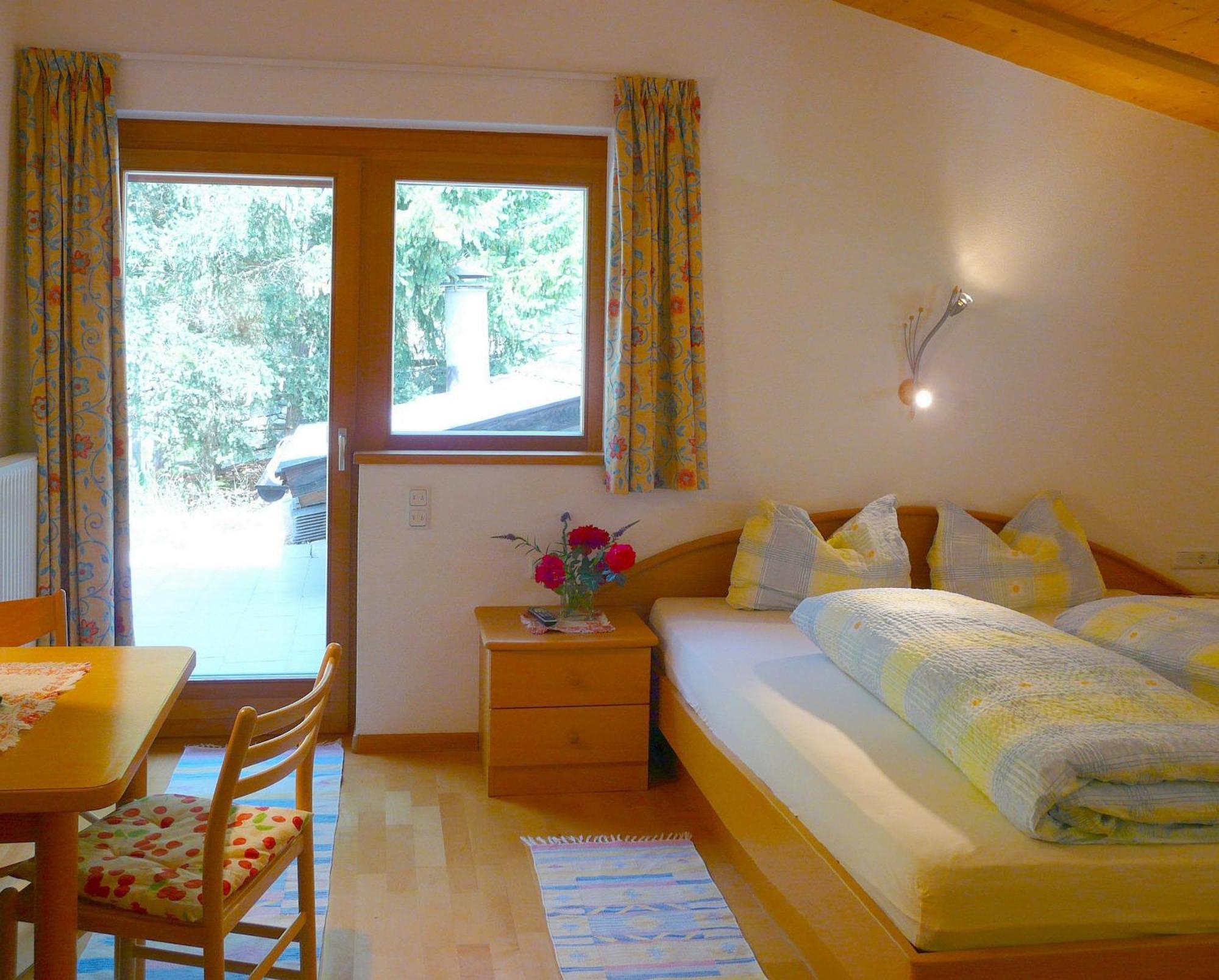 B & B Apartments Ortlerblick Sluderno Bilik gambar