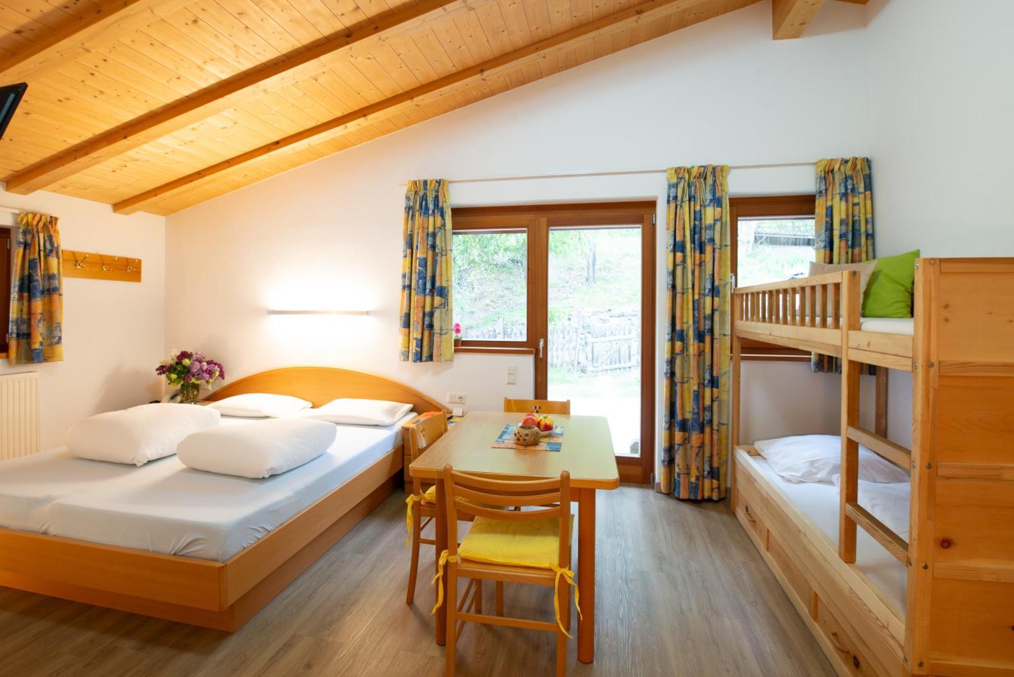 B & B Apartments Ortlerblick Sluderno Luaran gambar