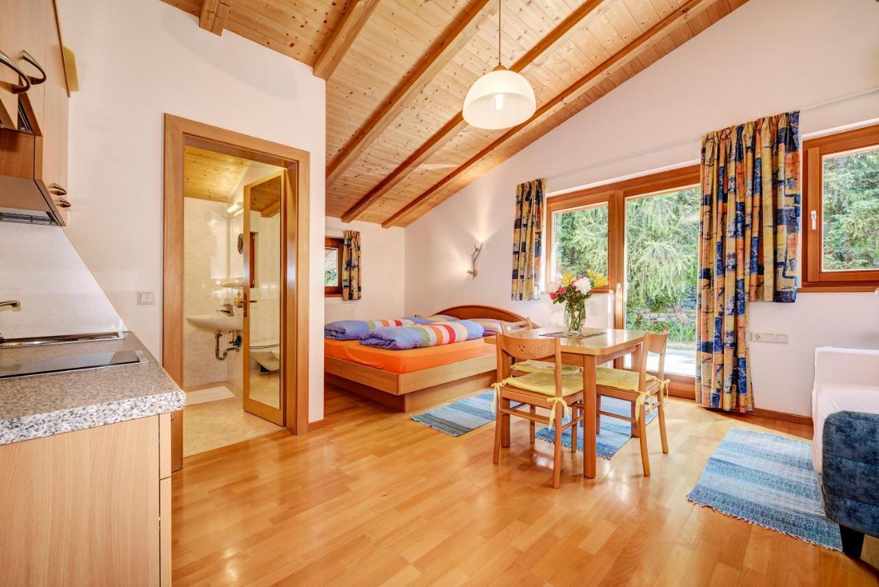 B & B Apartments Ortlerblick Sluderno Luaran gambar